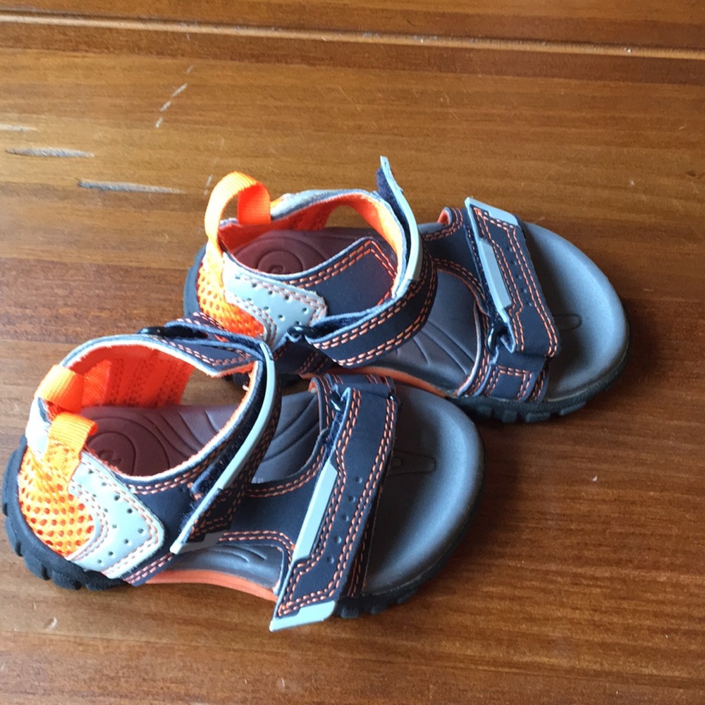 Gap sandals. Boy